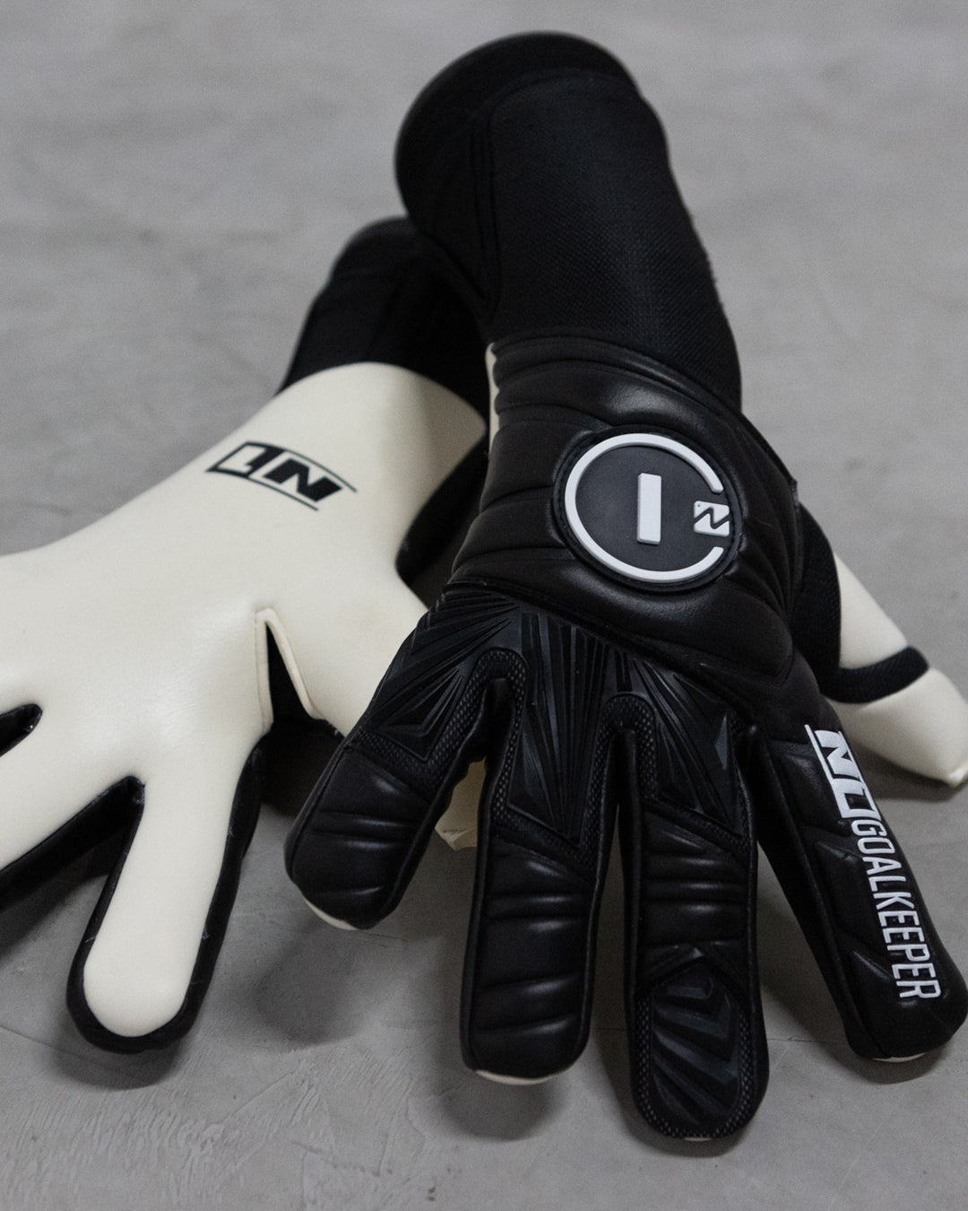 Luvas de guarda-redes Sirius 2.0 UGT+ II Black#Color_Black