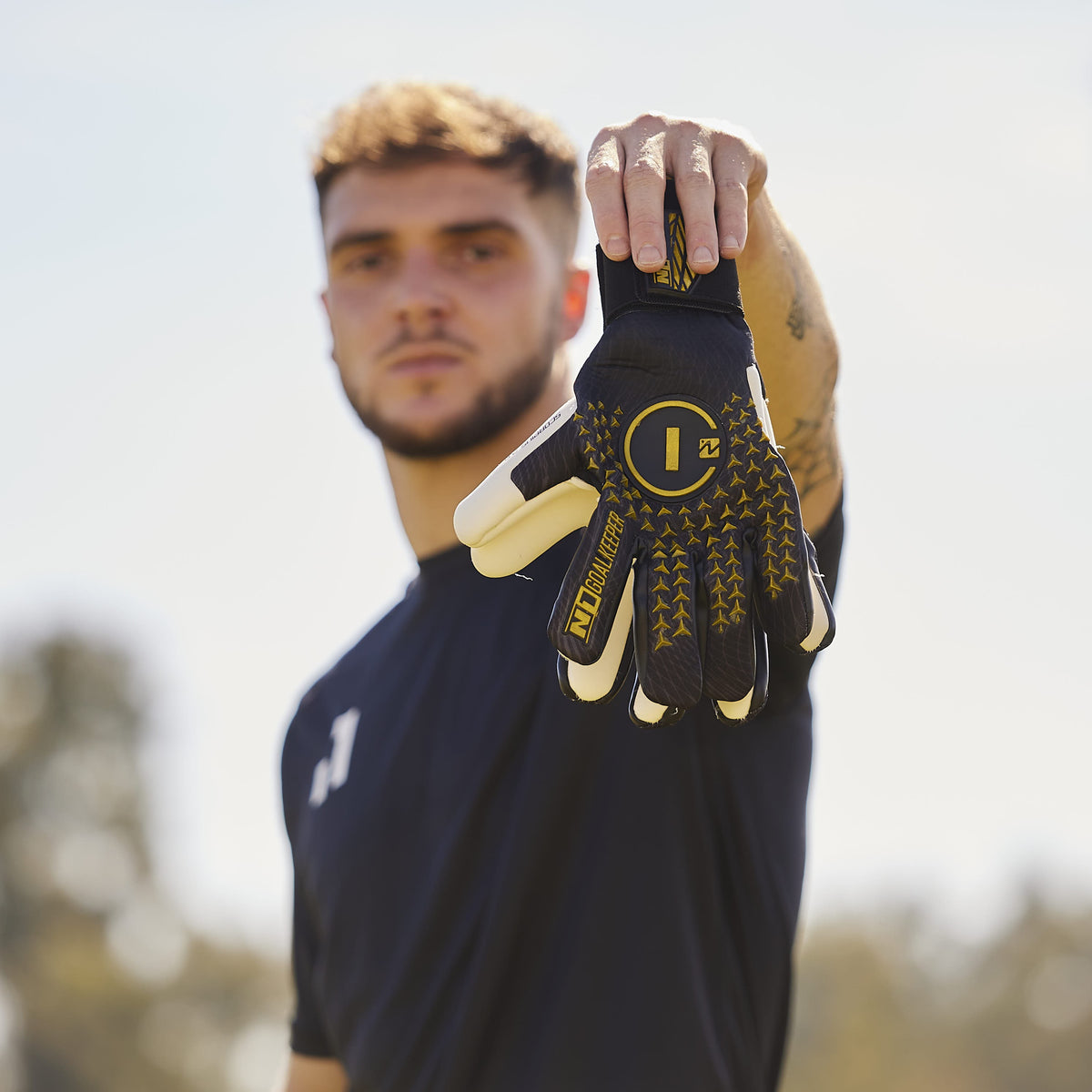 Luvas de guarda-redes Scorpius 2.0 UGT+ II Golden Black#Color_Golden Black