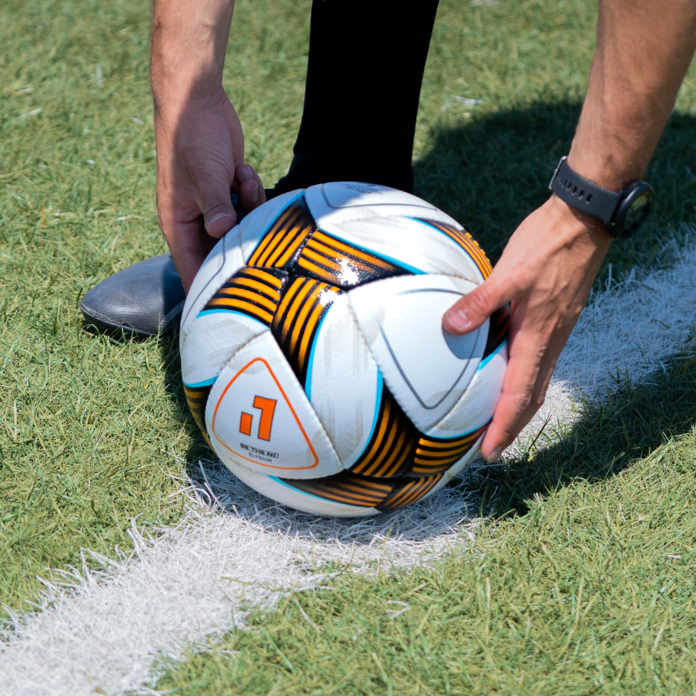 Bola de Futebol Pro Match Elysium 5