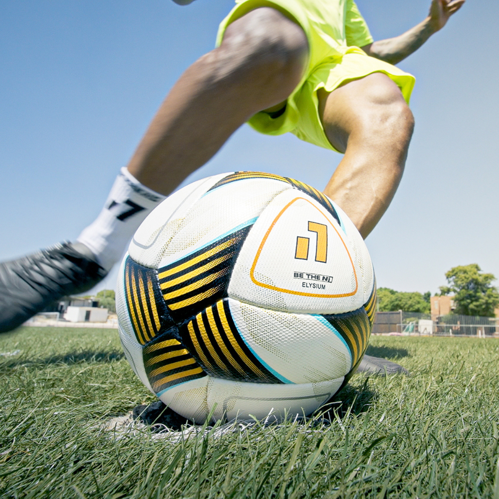 Bola de Futebol Pro Match Elysium 2